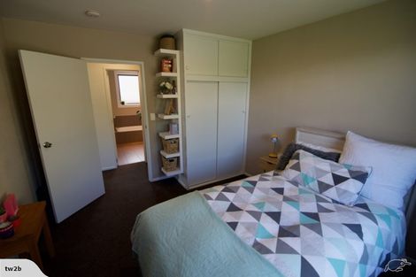 Photo of property in 30 Laing Crescent, Heathcote Valley, Christchurch, 8022