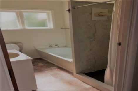 Photo of property in 2/14 Oaklands Road, Mount Eden, Auckland, 1024