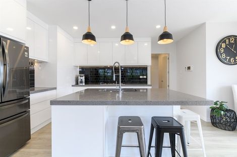 Photo of property in 14 Walter Ruddock Avenue, Kumeu, 0810