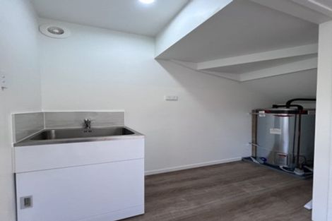Photo of property in 9 Sheralee Place, Bucklands Beach, Auckland, 2014