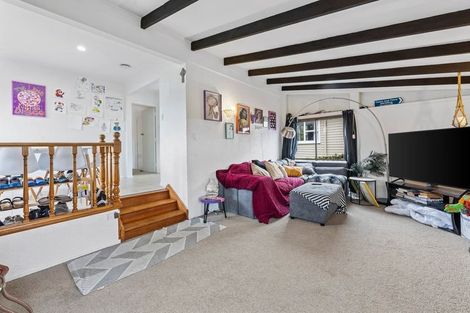 Photo of property in 18 Mclean Avenue, Papatoetoe, Auckland, 2025