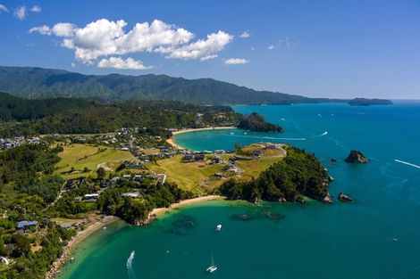 Photo of property in 24 Cook Crescent, Kaiteriteri, Motueka, 7197