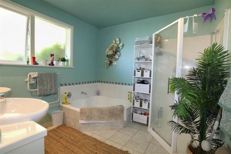 Photo of property in 2a Lothian Street, Ilam, Christchurch, 8041