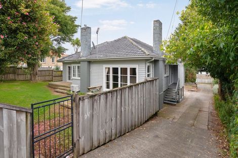 Photo of property in 36 Forest Lake Road, Forest Lake, Hamilton, 3200