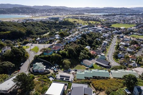 Photo of property in 6 Kastos Way, Strathmore Park, Wellington, 6022