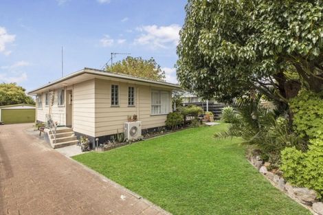 Photo of property in 8 Allington Road, Massey, Auckland, 0614