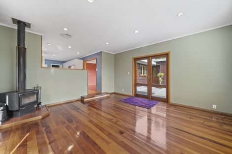 Photo of property in 115 Kamahi Street, Stokes Valley, Lower Hutt, 5019