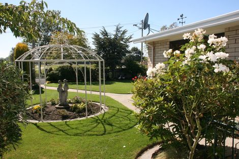 Photo of property in 15 Abercrombie Street, Milton, 9220