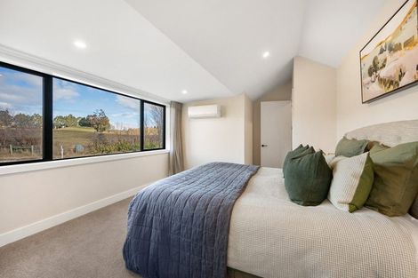 Photo of property in 2 Brodie Avenue, Arrowtown, 9302