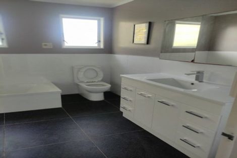 Photo of property in 18 Stonefield Place, Johnsonville, Wellington, 6037