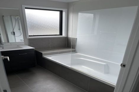 Photo of property in 20 Wai Place, Westgate, Auckland, 0614