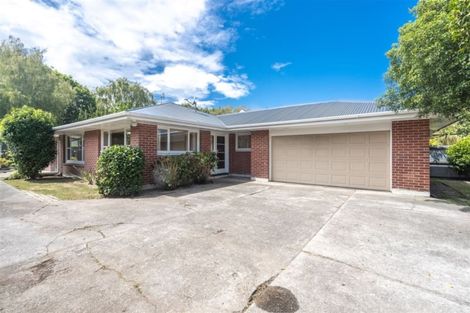 Photo of property in 277 Memorial Avenue, Burnside, Christchurch, 8053