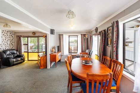 Photo of property in 52 Sherwill Street, Feilding, 4702