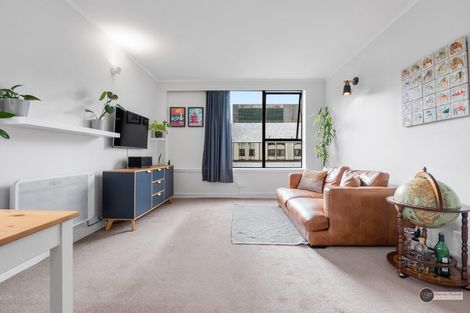 Photo of property in Hobson Court Flats, 51/70 Hobson Street, Thorndon, Wellington, 6011