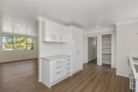 Photo of property in 75 Meadowvale Drive, Levin, 5510