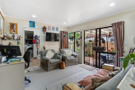 Photo of property in 11 Sheriff Place, Randwick Park, Auckland, 2105