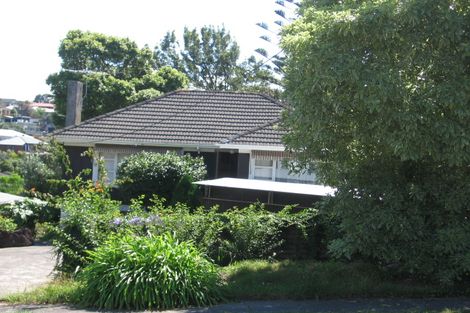 Photo of property in 13 Beulah Avenue, Rothesay Bay, Auckland, 0630