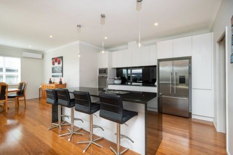 Photo of property in 15 Turpin Road, Riverhead, 0820