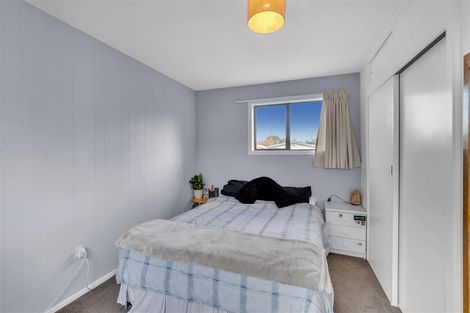 Photo of property in 16 Dunedin Street, Redwood, Christchurch, 8051
