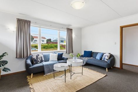 Photo of property in 15 Egmont Street, Castlecliff, Whanganui, 4501