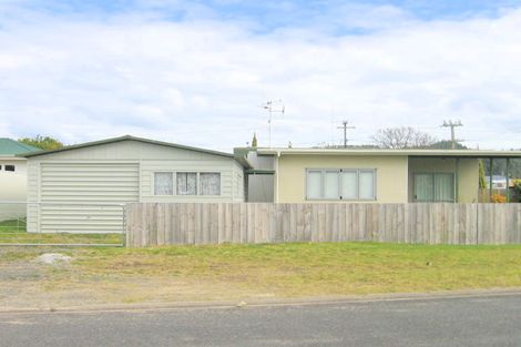 Photo of property in 101 Beverley Terrace, Whangamata, 3620