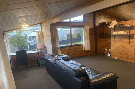 Photo of property in 101 Conclusion Street, Ascot Park, Porirua, 5024