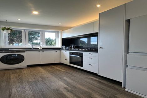 Photo of property in 32 Matai Street, Castlecliff, Whanganui, 4501