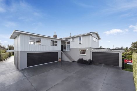 Photo of property in 124 Beerescourt Road, Beerescourt, Hamilton, 3200