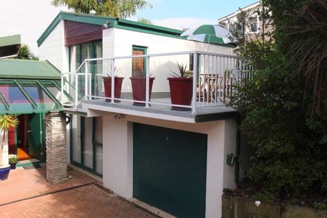 Photo of property in 5a Pohutukawa Avenue, Shelly Park, Auckland, 2014