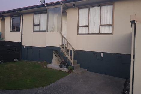 Photo of property in 2/39 Kinloch Place, Papakowhai, Porirua, 5024