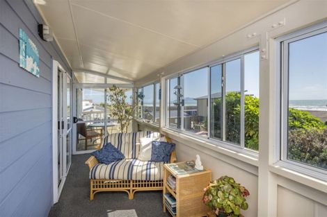 Photo of property in 5 Scott Avenue, Otaki Beach, Otaki, 5512