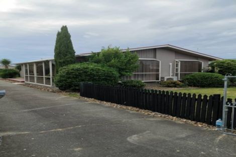 Photo of property in 86 Effingham Street, North New Brighton, Christchurch, 8083