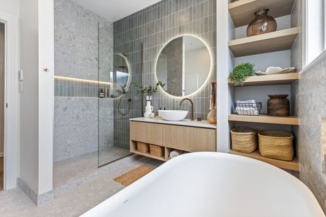 Photo of property in 47 Waipuia Place, Greenhithe, Auckland, 0632