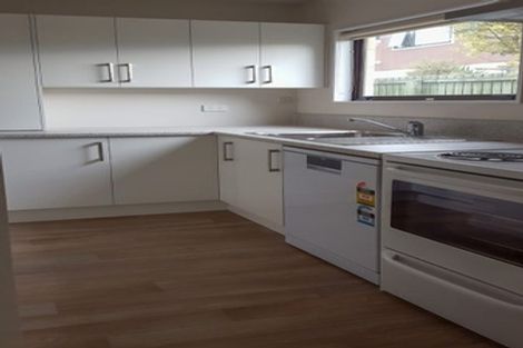 Photo of property in 4/19 Grove Road, Addington, Christchurch, 8024