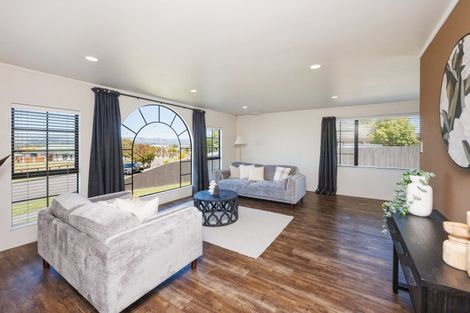 Photo of property in 92 Parnell Heights, Kelvin Grove, Palmerston North, 4414