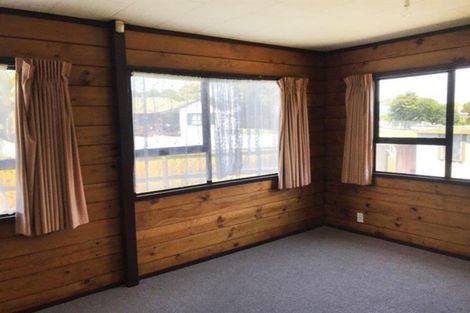 Photo of property in 1 Melleray Place, Randwick Park, Auckland, 2105