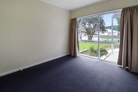 Photo of property in 95 Farmer Crescent, Taita, Lower Hutt, 5011