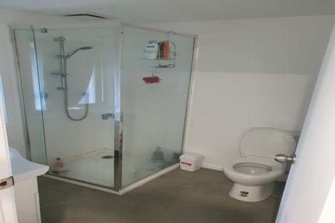 Photo of property in 15 Maori Hut Road, Red Beach, 0932