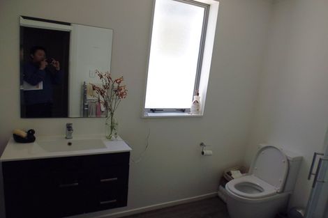 Photo of property in 2/39 Grove Road, Kelburn, Wellington, 6012