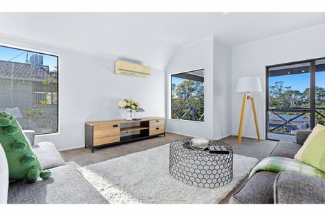 Photo of property in 74 Porritt Avenue, Chatswood, Auckland, 0626