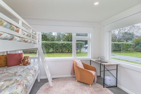 Photo of property in 43 Kawiu Road, Levin, 5510