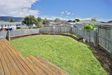 Photo of property in 12 Killarney Street, Te Puke, 3119