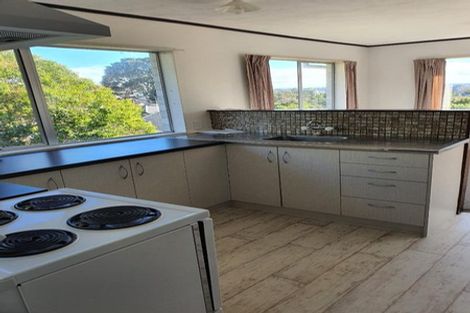 Photo of property in 2/139a Mokoia Road, Birkenhead, Auckland, 0626