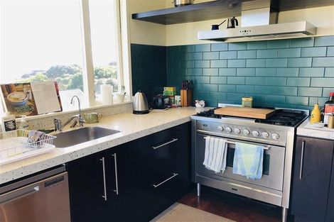 Photo of property in 15 Kainui Road, Raumati South, Paraparaumu, 5032