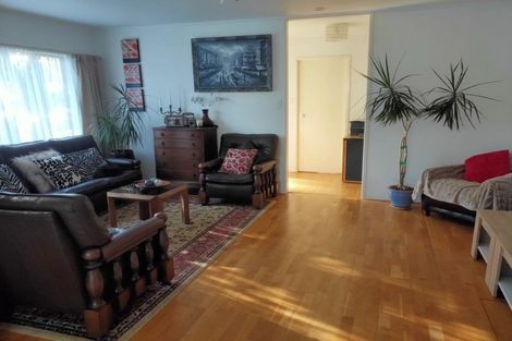 Photo of property in 3 Mistletoe Place, Browns Bay, Auckland, 0630