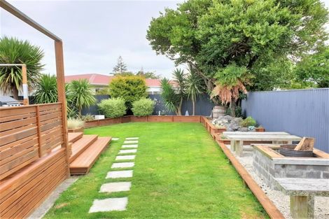 Photo of property in 16 Seattle Grove, Totara Park, Upper Hutt, 5018