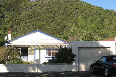 Photo of property in 31 Tuatoru Street, Eastbourne, Lower Hutt, 5013