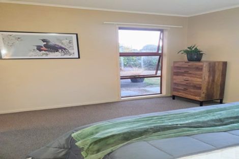 Photo of property in 1/12 Gradwell Place, Two Mile Bay, Taupo, 3330