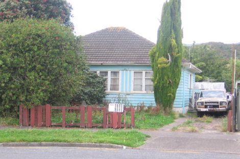 Photo of property in 16 Purser Grove, Fairfield, Lower Hutt, 5011