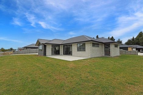 Photo of property in 28 Geoff Geering Drive, Netherby, Ashburton, 7700